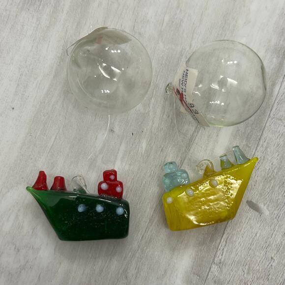 Vintage Bundle Of Sun Catcher Hanging Ornament Decorations Cow Birds Ships - Picture 9 of 12